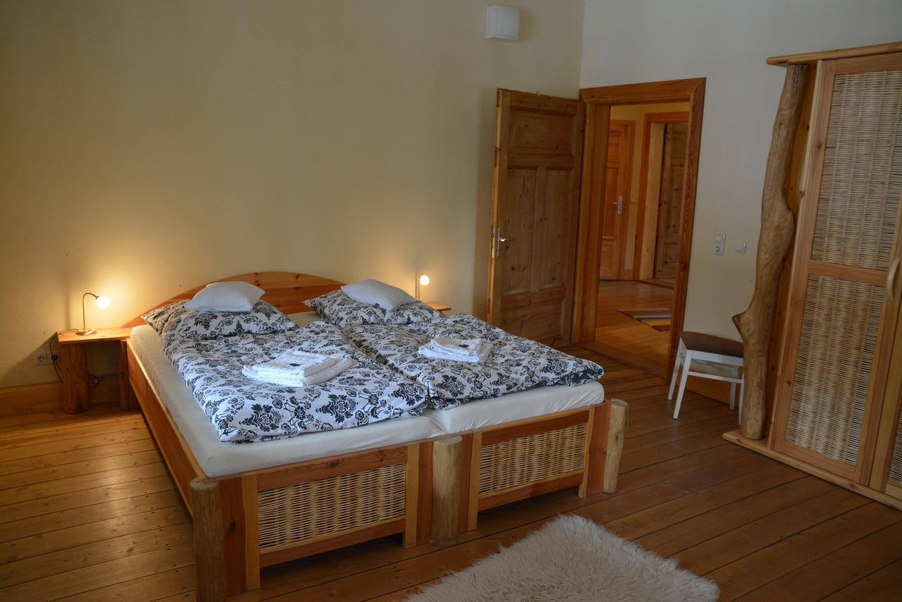 Landgasthof Alter Bahnhof Heyerode Room photo